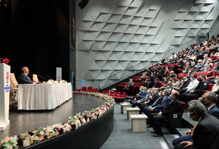 Türkiyənin Dənizli şəhərinin Nihad Zeybəkçi Mərkəzində Xocalı soyqırımına həsr olunmuş konfrans təşkil edilib