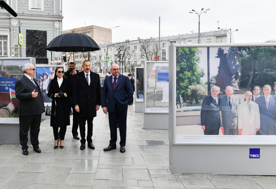 President Ilham Aliyev viewed TASS exhibition on Azerbaijan-Russia cooperation VIDEO