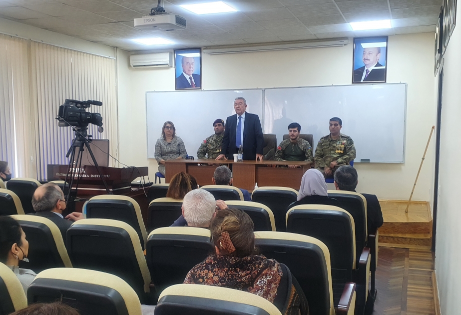 Riyaziyyat və Mexanika İnstitutunda Xocalı faciəsi qurbanlarının xatirəsi yad edilib