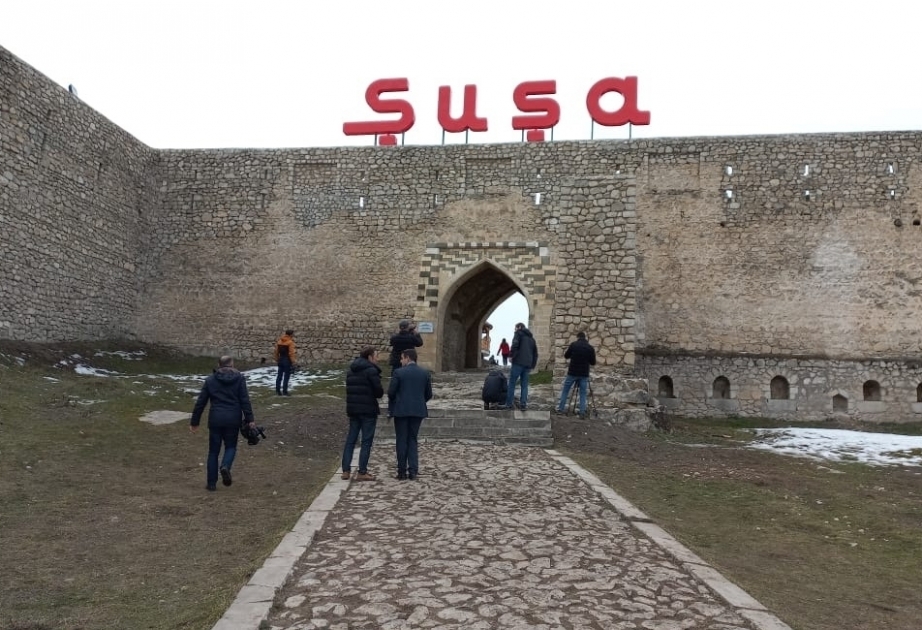 Un grupo de periodistas extranjeros visita Shusha