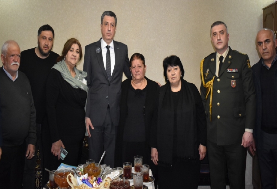 Azərbaycan səfirliyinin kollektivi Marneulidə Xocalı ailəsini ziyarət edib
