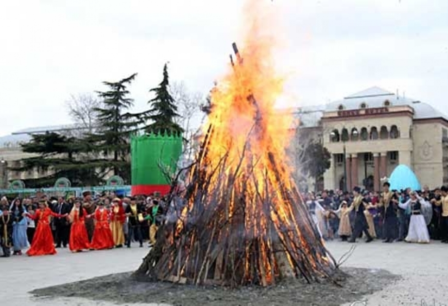 Hoy Azerbaiyán celebra "Od Charshenbesi", el segundo martes antes de la fiesta Novruz