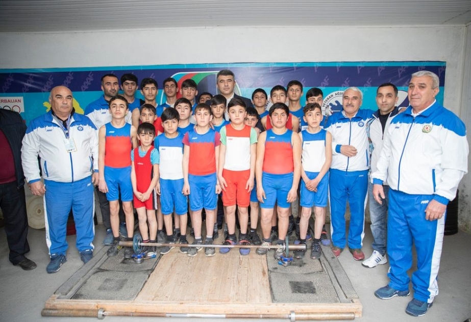 Kəndlərdə ağır atletikanın inkişaf etdirilməsi diqqət mərkəzindədir