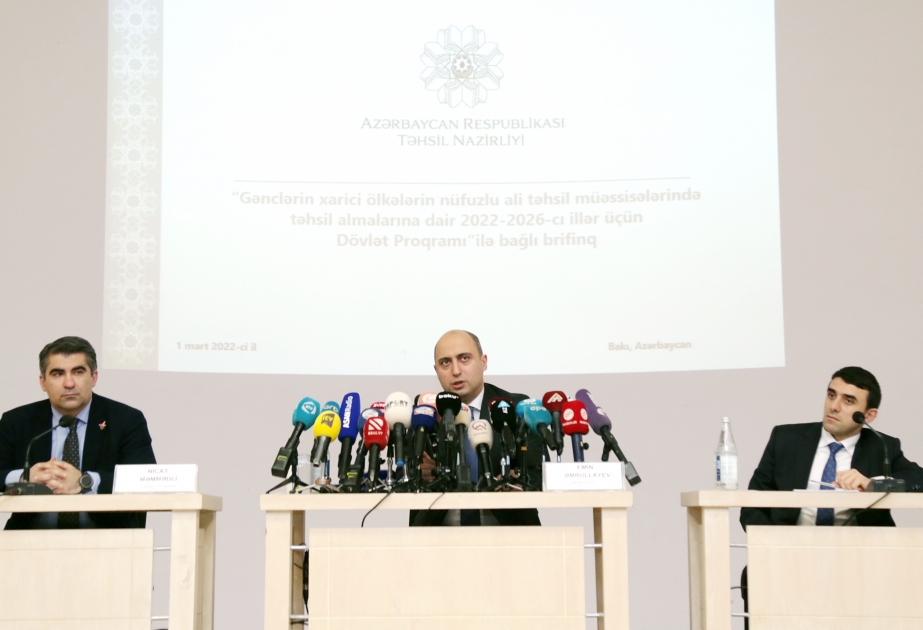 Təhsil naziri: Orta məktəb dərslikləri sadələşdiriləcək VİDEO