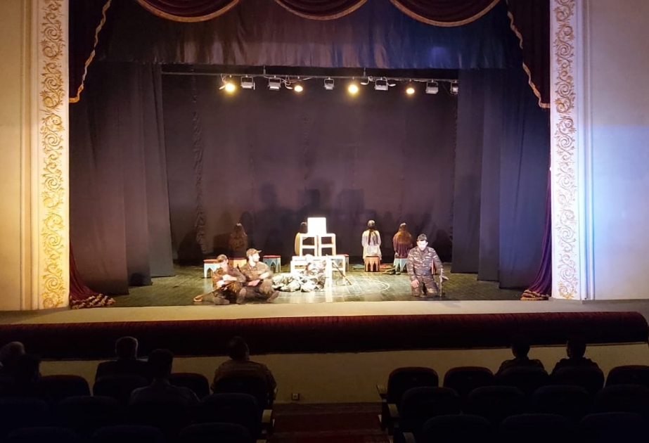 Lənkəran teatrı “Haqqın 44 günü” tamaşasının premyerasına hazırlaşır FOTO