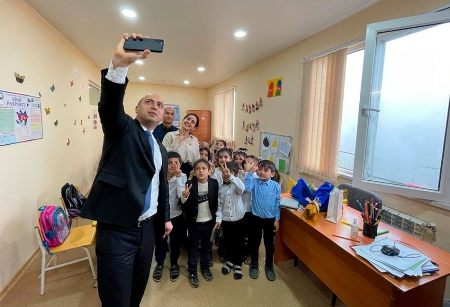 Ministro de Educación visita la escuela de la remota aldea montañosa de Jidi en Lankaran