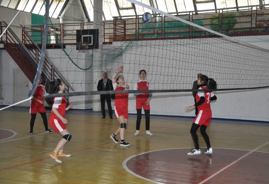 Mingəçevir Dövlət Universitetinin voleybol komandası şəhər turnirinin qalibi olub