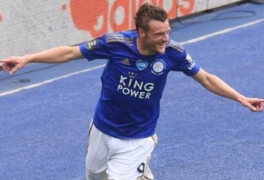 Jamie Vardy breaks Ian Wright's record for most Premier League goals after the age of 30