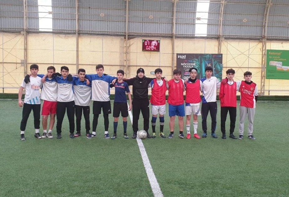 Nəsimi rayon məktəbliləri arasında minifutbol turniri keçirilib