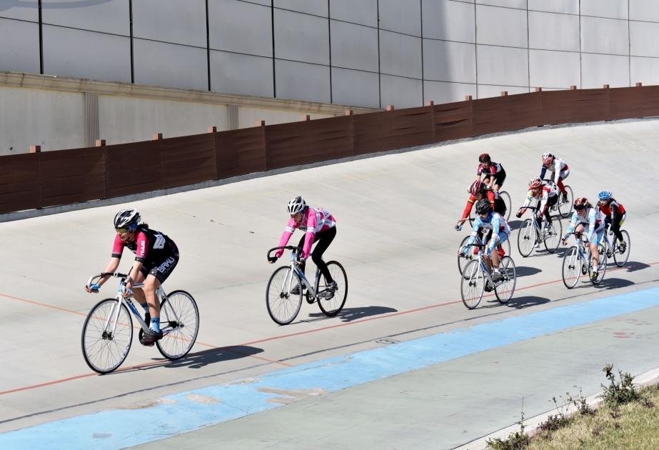 Trek velosipedi üzrə mövsümün açılış yarışı keçirilib