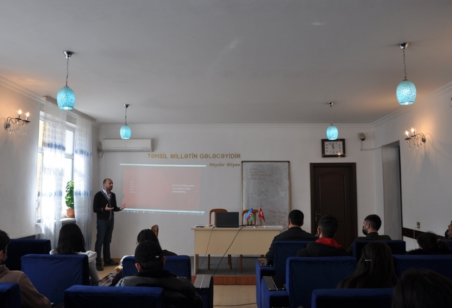 Mingəçevir Dövlət Universitetində tələbələrin rəqəmsal media bacarıqları ilə bağlı təlimlərə başlanılıb