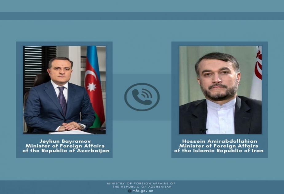 Ministros de Asuntos Exteriores de Azerbaiyán e Irán mantienen una conversación telefónica