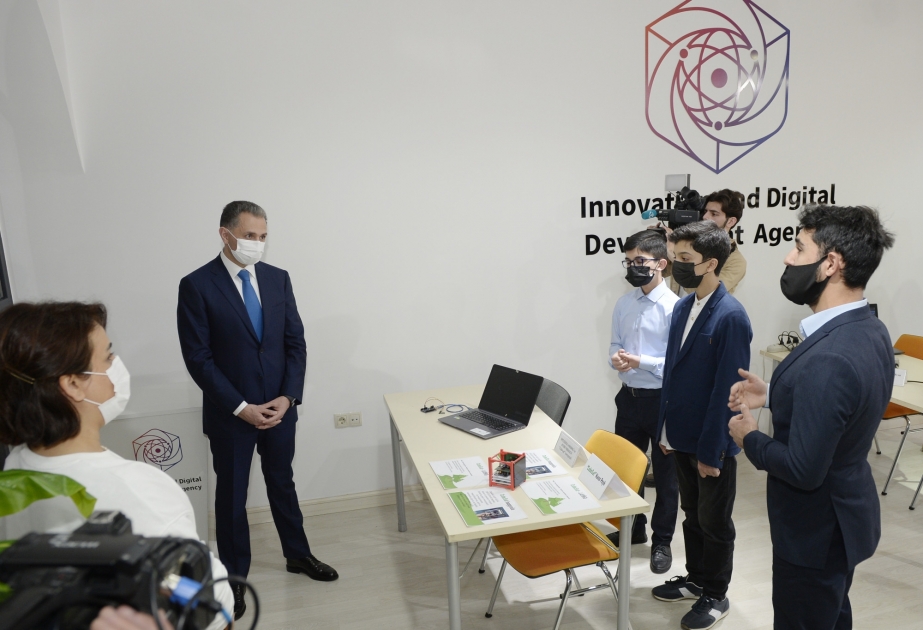 “Technest” Təqaüd proqramı çərçivəsində tələbələrin innovativ layihələrinin təqdimatı keçirilib