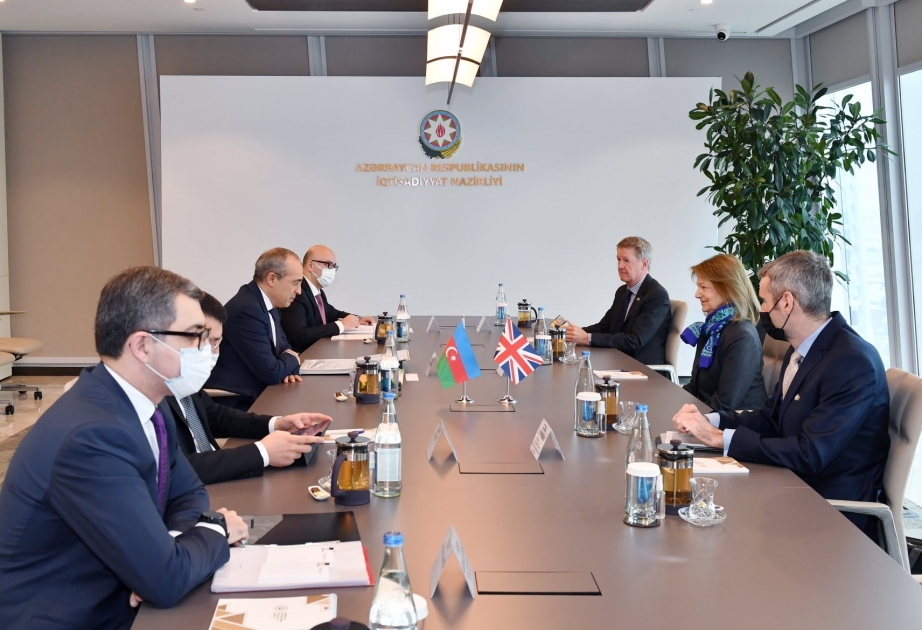 Aserbaidschan und Vereinigtes Königreich erörtern Zusammenarbeit beim Wiederaufbau Karabachs
