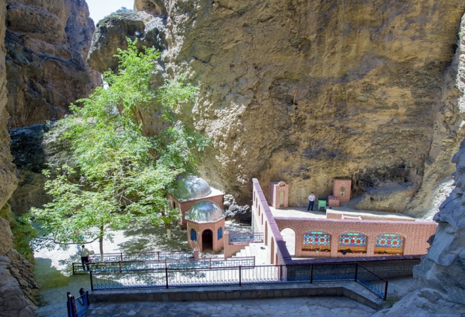 Ashabi-Kahf Shrine – a religious and cultural complex in Nakhchivan