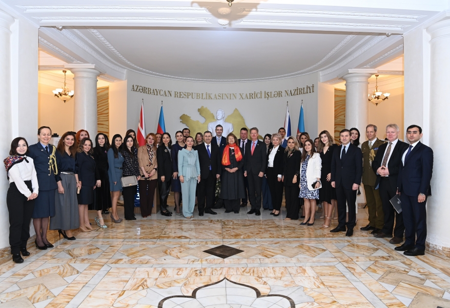 Azərbaycan ilə Böyük Britaniya arasında diplomatik münasibətlərin qurulmasının 30-cu ildönümü qeyd olunub VİDEO