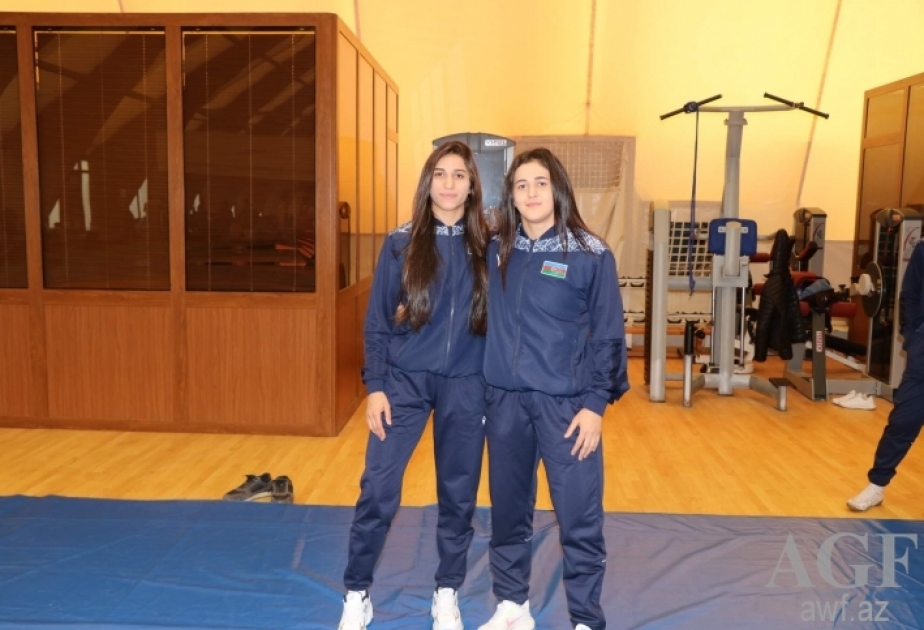 Una luchadora azerbaiyana recibe el título de campeona de Europa