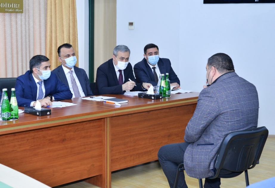 İcbari Tibbi Sığorta üzrə Dövlət Agentliyinin İdarə Heyətinin sədri Zaur Əliyev Şirvanda vətəndaşları qəbul edib