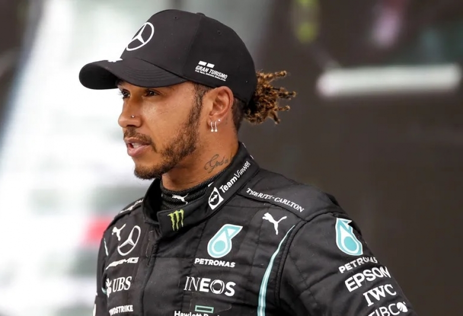 “Mercedes”in britaniyalı pilotu Luis Hamilton soyadını dəyişir