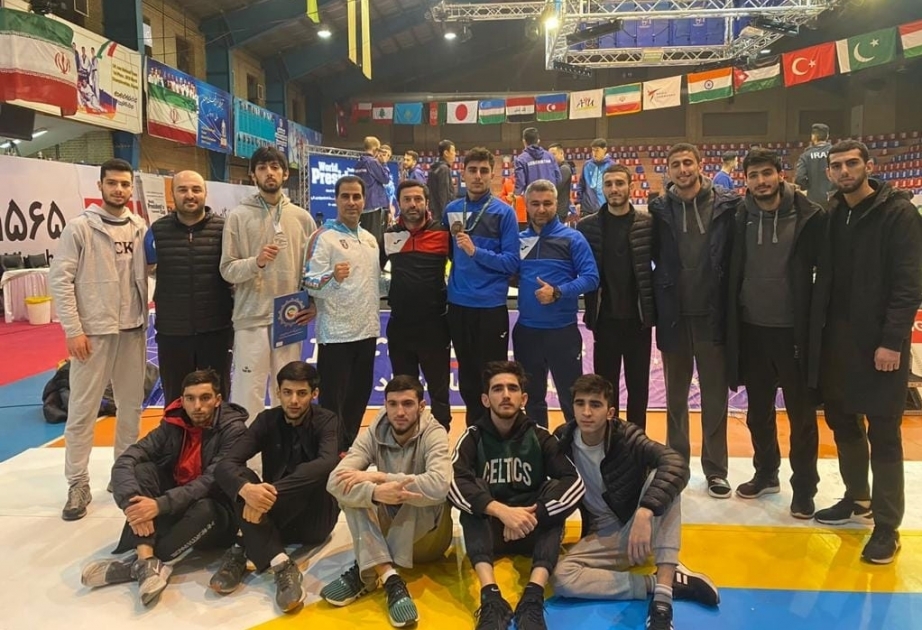 Taekwondistas azerbaiyanos terminan el torneo de la Copa Presidente en Irán consiguiendo 5 medallas