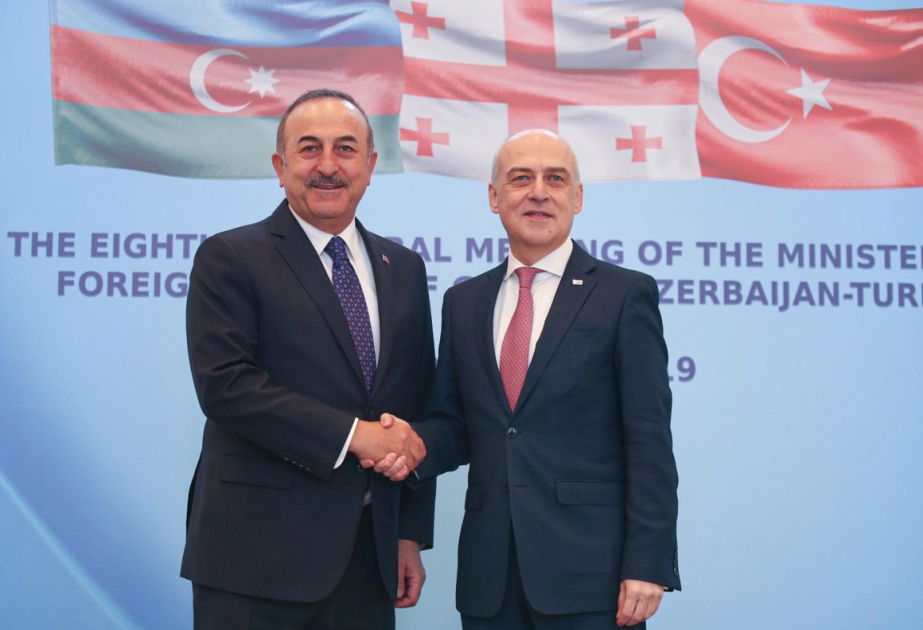 وزيرا خارجية تركيا وجورجيا يبحثان قضايا الأمن العالمي