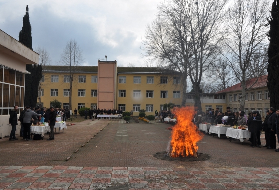 Mingəçevir Dövlət Universitetində Novruz tonqalı yandırılıb
