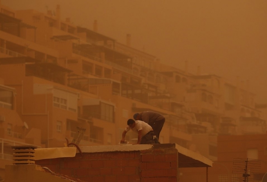 Африканская пыль, накрывшая Пиренейский полуостров, превратила Испанию в самую загрязненную страну в мире