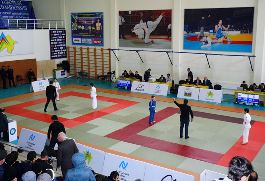 Qusarda yeniyetmələr arasında cüdo üzrə zona yarışı start götürüb