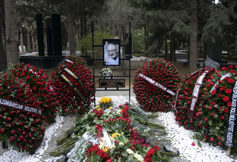 Народного писателя Рустама Ибрагимбекова проводили в последний путь