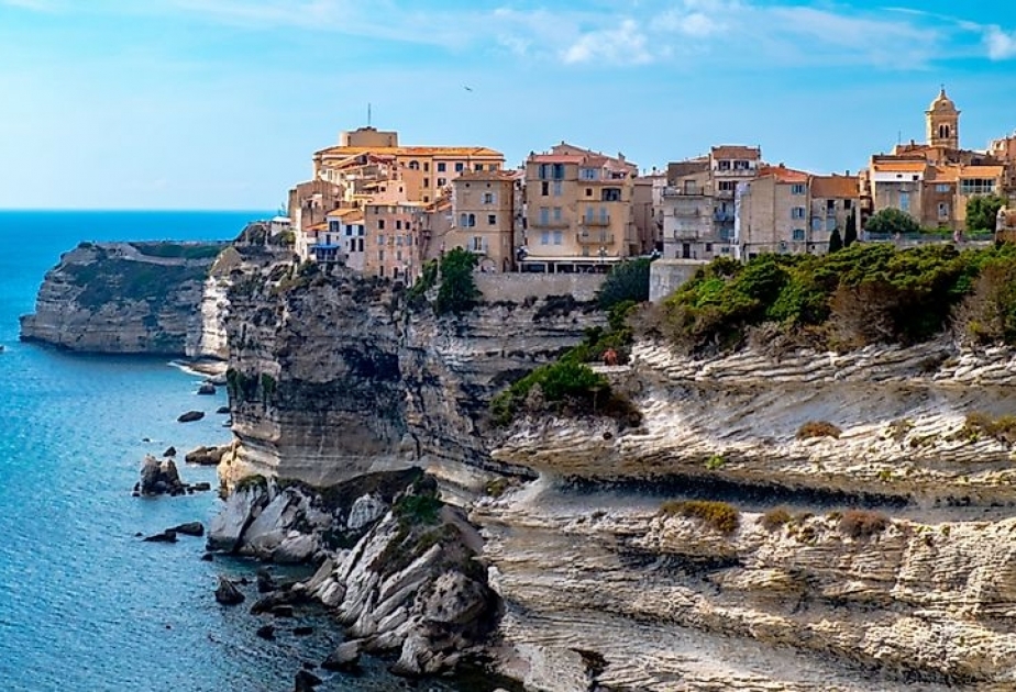 Корсиканский бумеранг» французских симпатий - АЗЕРТАДЖ