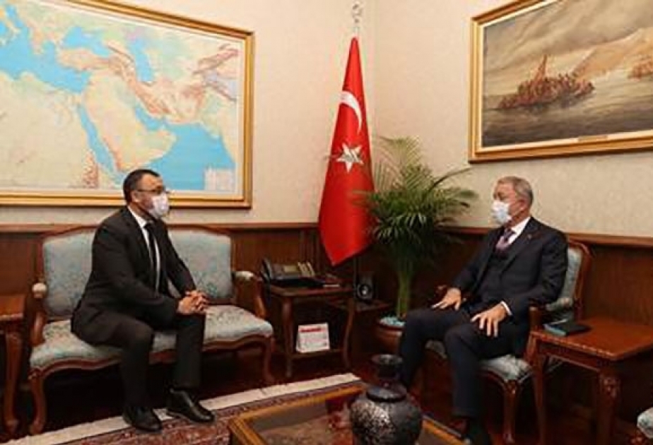 土耳其国防部长会见乌克兰大使