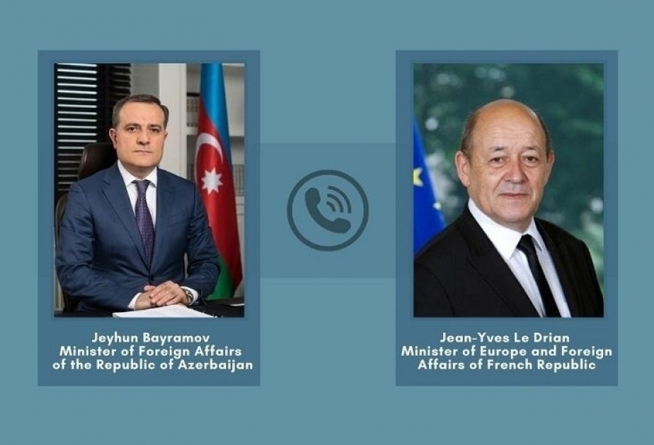Ministros de Asuntos Exteriores de Azerbaiyán y Francia discuten cuestiones de interés común