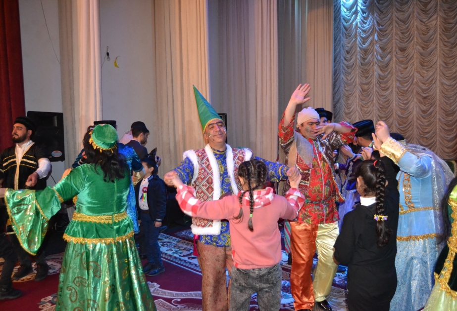 Se celebra la fiesta de Novruz para los niños de mártires en Fuzuli