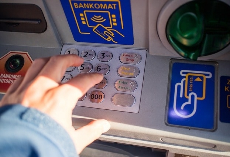 Bankomatların və POS-terminalların sayı artıb