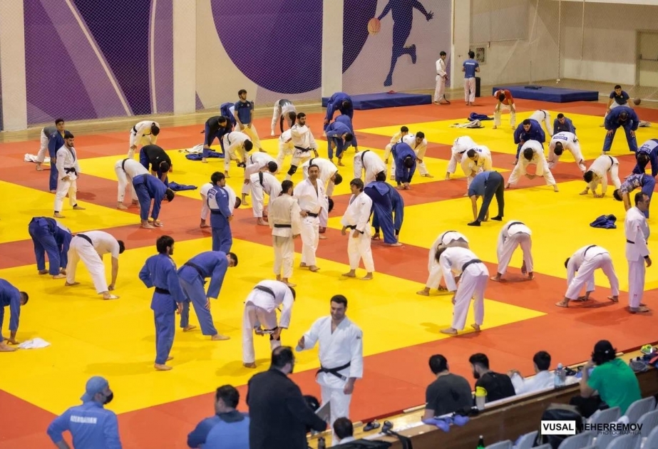 Cüdo üzrə böyüklərdən və gənclərdən ibarət milli komandaların Göygöl Olimpiya İdman Kompleksində təlim-məşq toplanışı başa çatıb