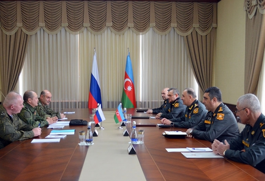 Generalstabschef der aserbaidschanischen Armee trifft stellvertretenden Oberbefehlshaber der russischen Landstreitkräfte