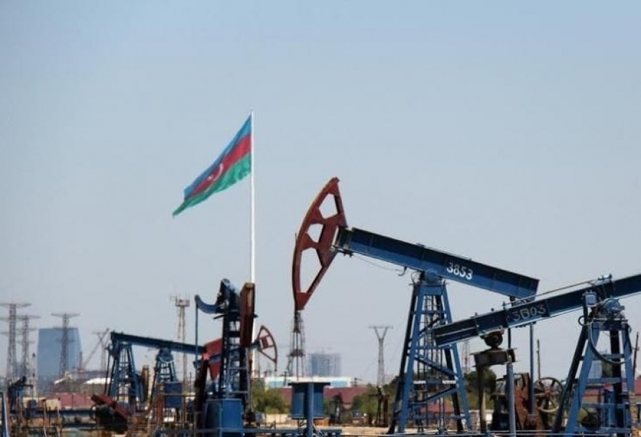 Цена барреля азербайджанской нефти превысила 125 долларов