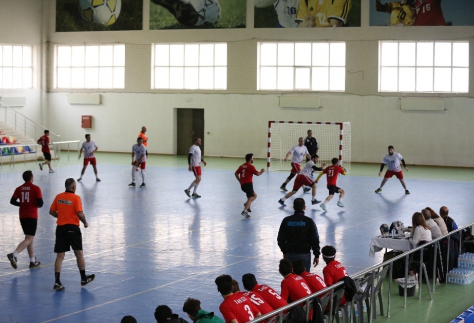Həndbol üzrə Azərbaycan çempionatında ikinci turun oyunları keçirilib