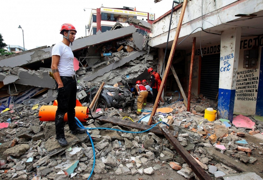 Ekvadorda güclü zəlzələ baş verib