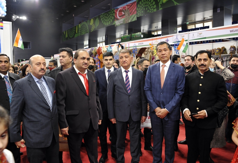 Se inaugura en Bakú la mayor feria exclusiva de productos indios