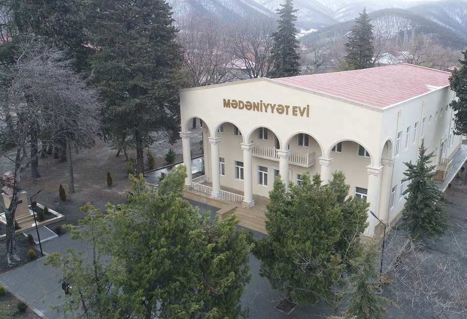 Une maison de la culture construite par la Fondation Heydar Aliyev à Gakh a ouvert ses portes