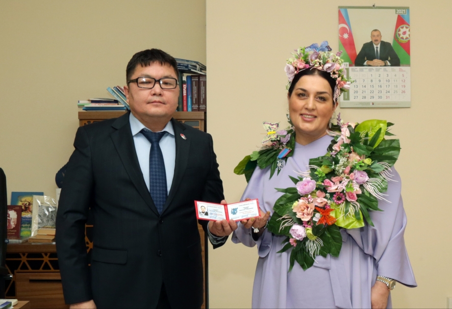 Азербайджанскому композитору вручено удостоверение члена Союза композиторов Кыргызстана