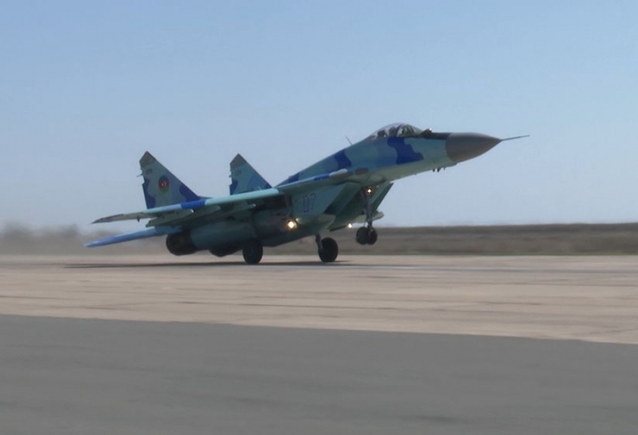 Azerbaijan Air Force holds exercises VIDEO