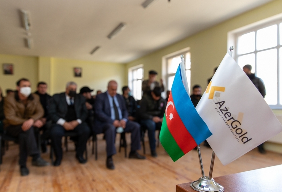 Состоялась встреча с местными жителями и пчеловодами Дашкесанского района