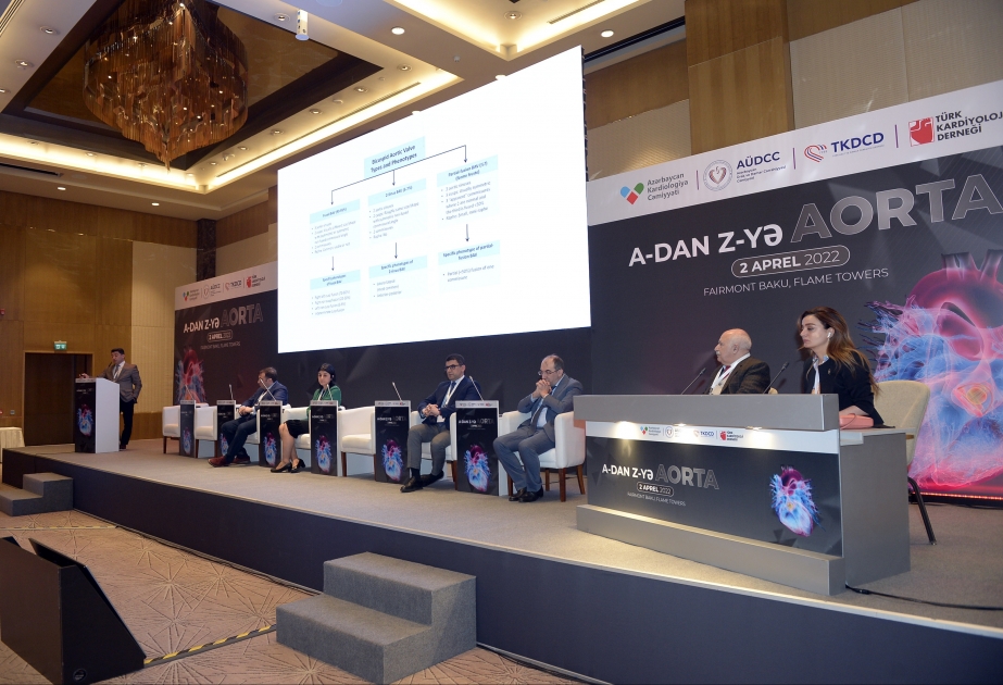 Ürəyin aorta qapağının xəstəliklərinə həsr olunmuş konfrans keçirilib