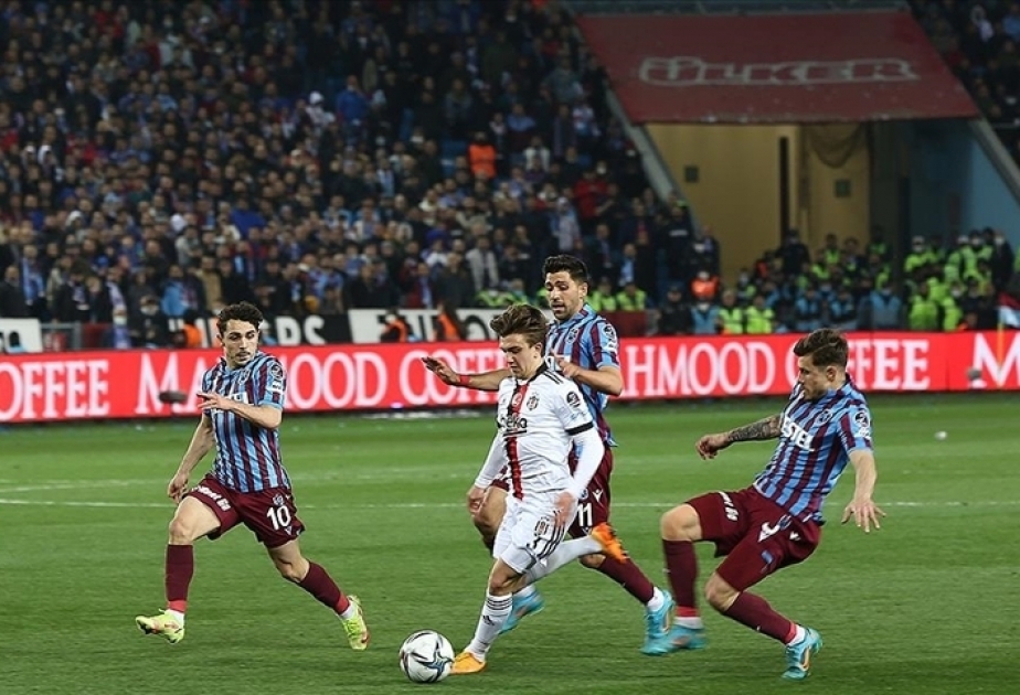 Leaders Trabzonspor draw 1-1 with Besiktas at home