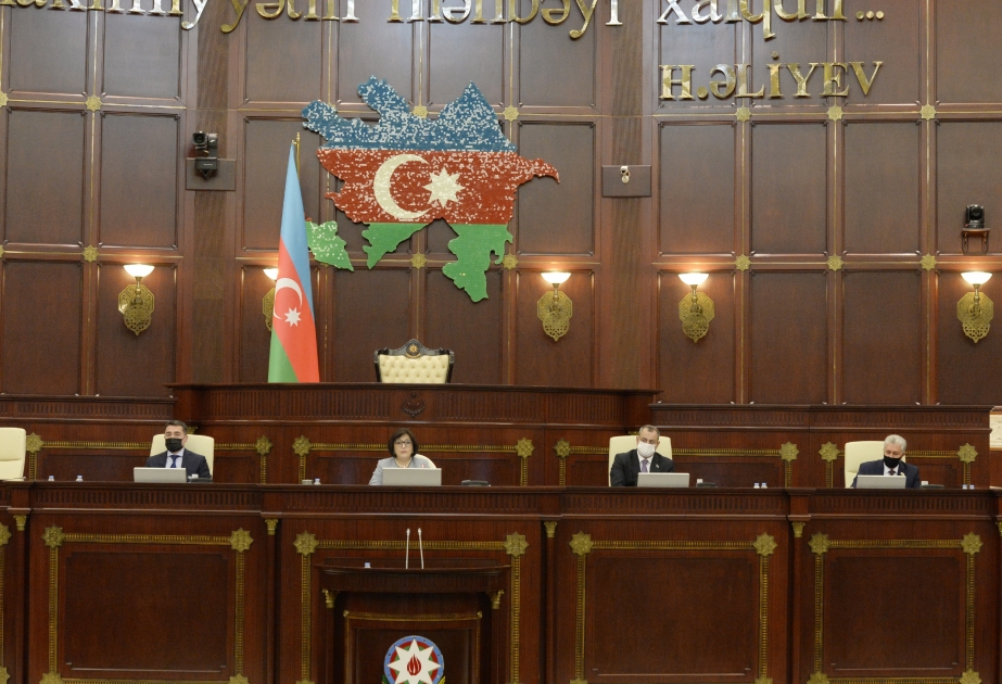 Milli Məclisin yaz sessiyasında növbəti plenar iclası keçirilir