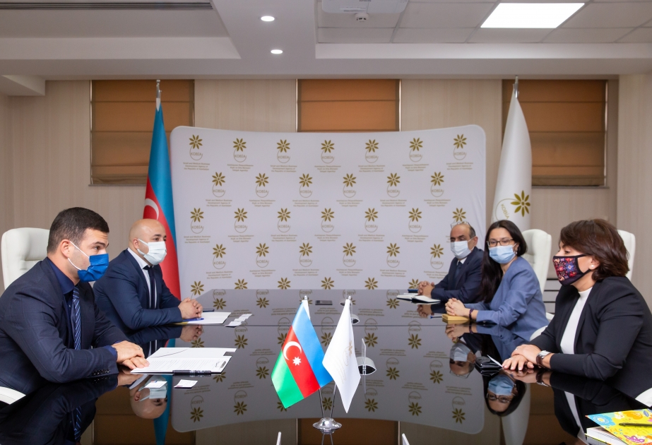 La Cámara de Comercio de Azerbaiyán-Francia discutió oportunidades de cooperación con KOBIA