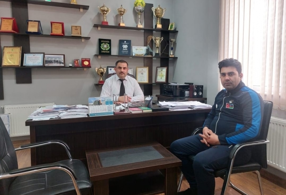 Xəzər Rayon Gənclər və İdman İdarəsinin rəisi “Vaşak” klubunun direktoru ilə görüşüb