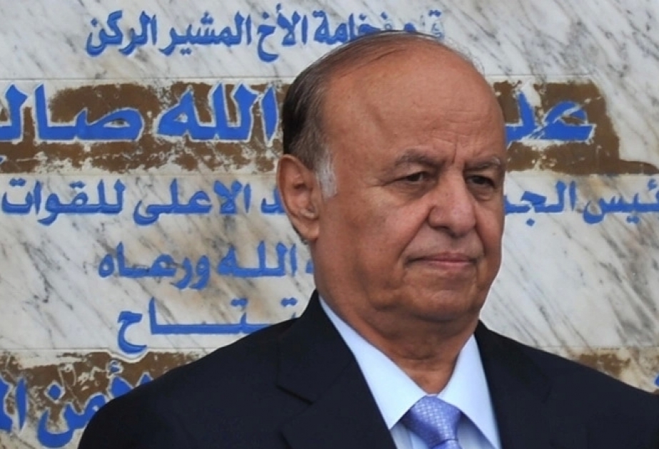 Yemeni President transfers power to council